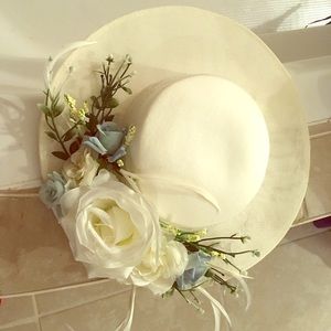 White flowers new hat